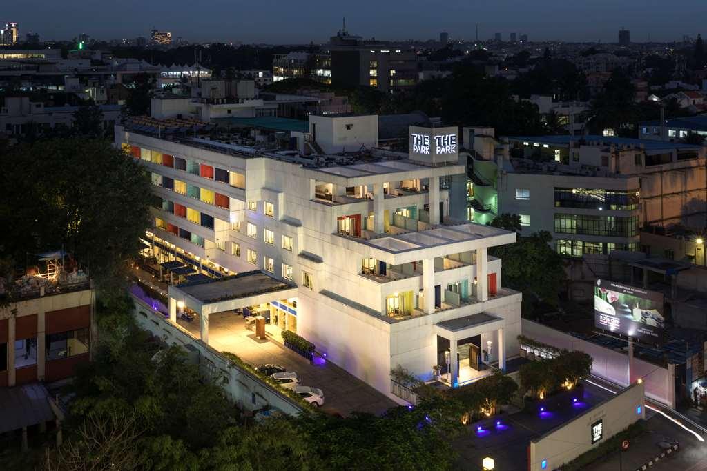 The Park Bangalore, Mg Road Exterior foto The Blue Sky Inn