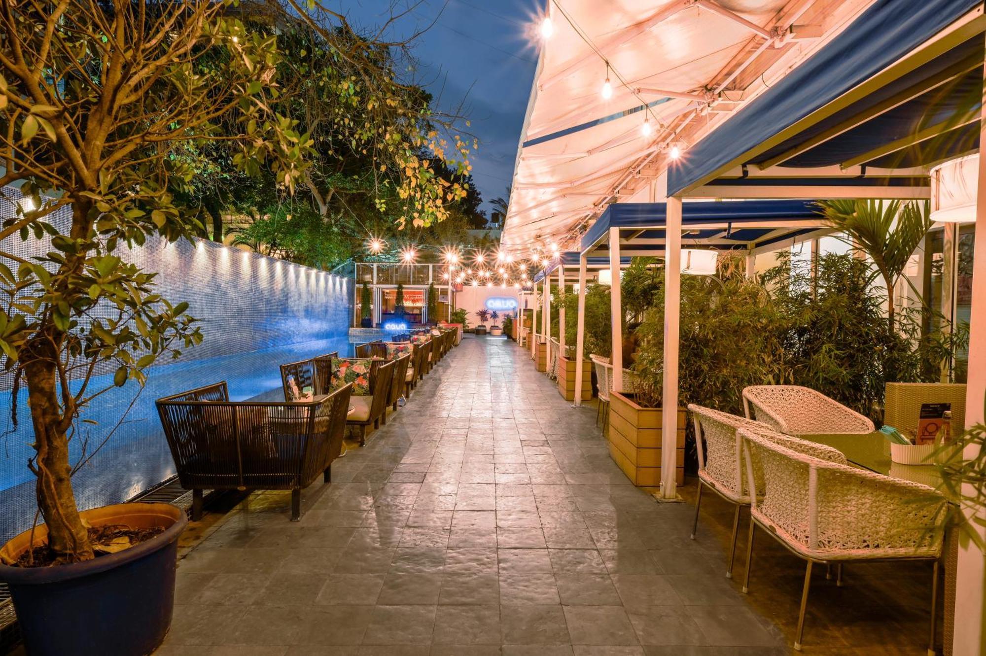 The Park Bangalore, Mg Road Exterior foto The Terrace at The Standard East Village