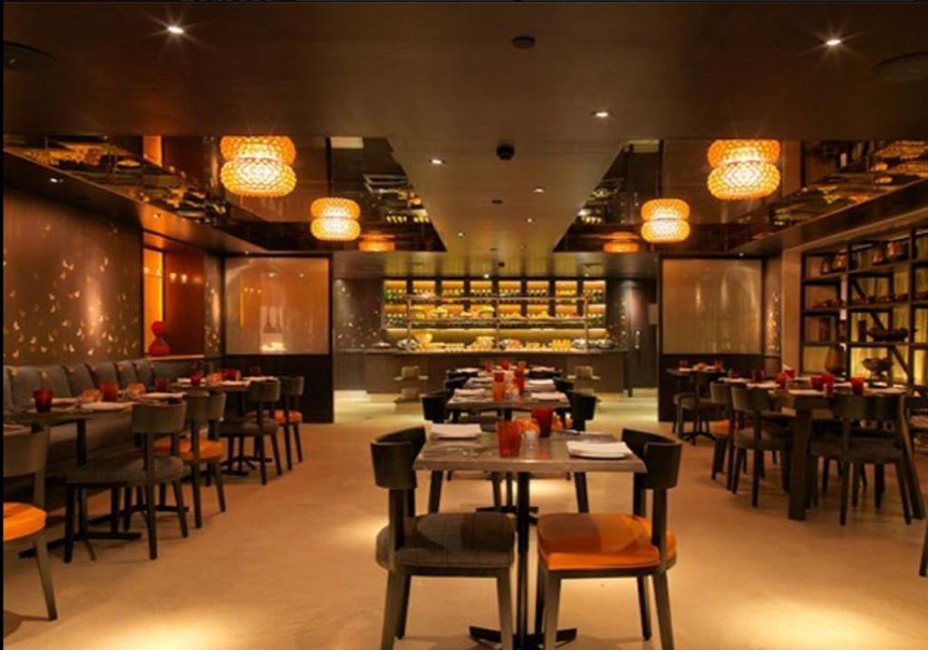 The Park Bangalore, Mg Road Exterior foto Interior of the restaurant